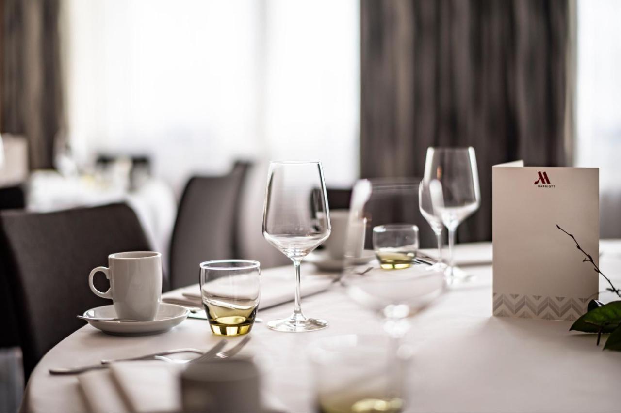 Stuttgart Marriott Hotel סינדלפינגן מראה חיצוני תמונה