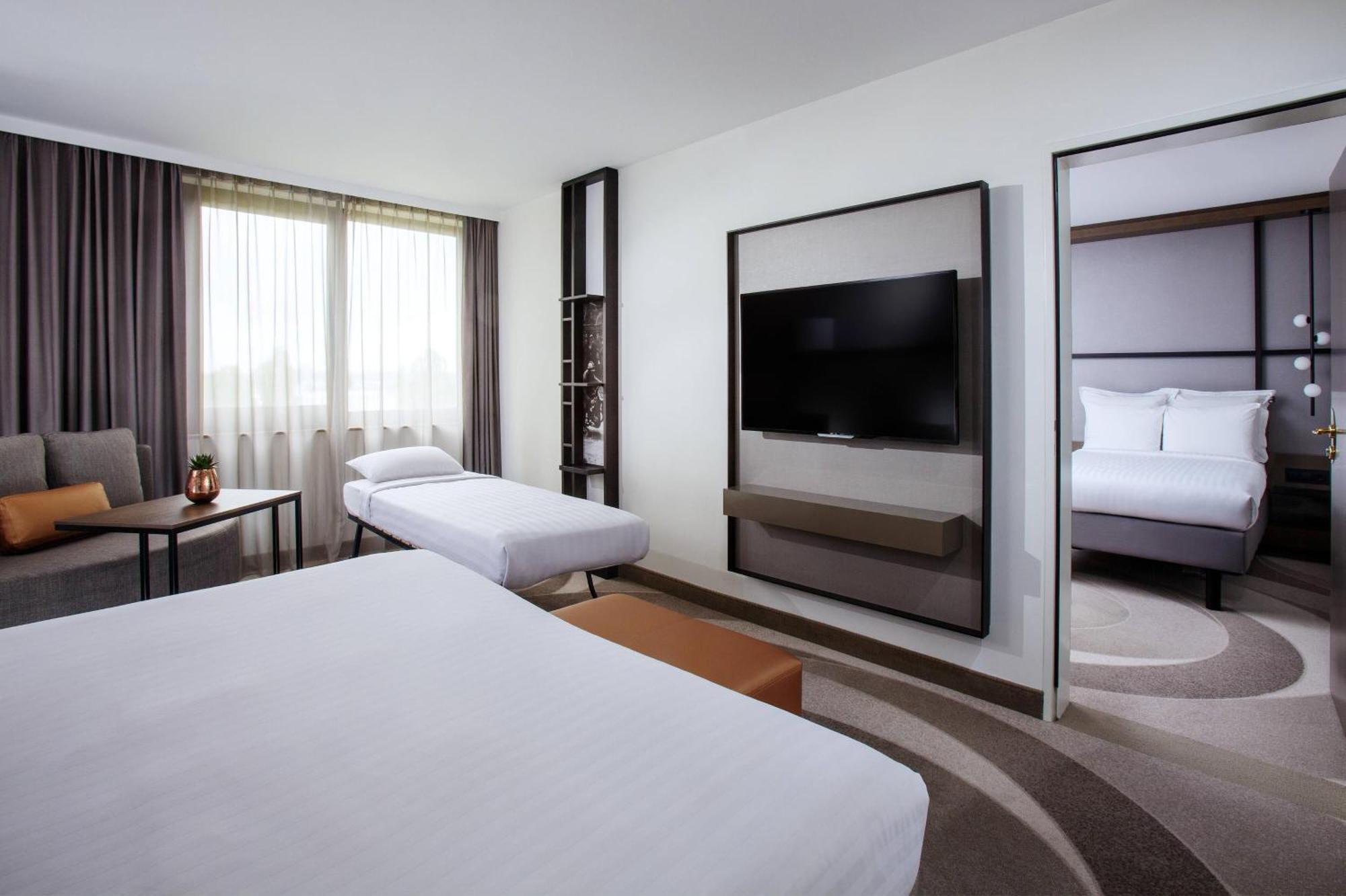 Stuttgart Marriott Hotel סינדלפינגן מראה חיצוני תמונה