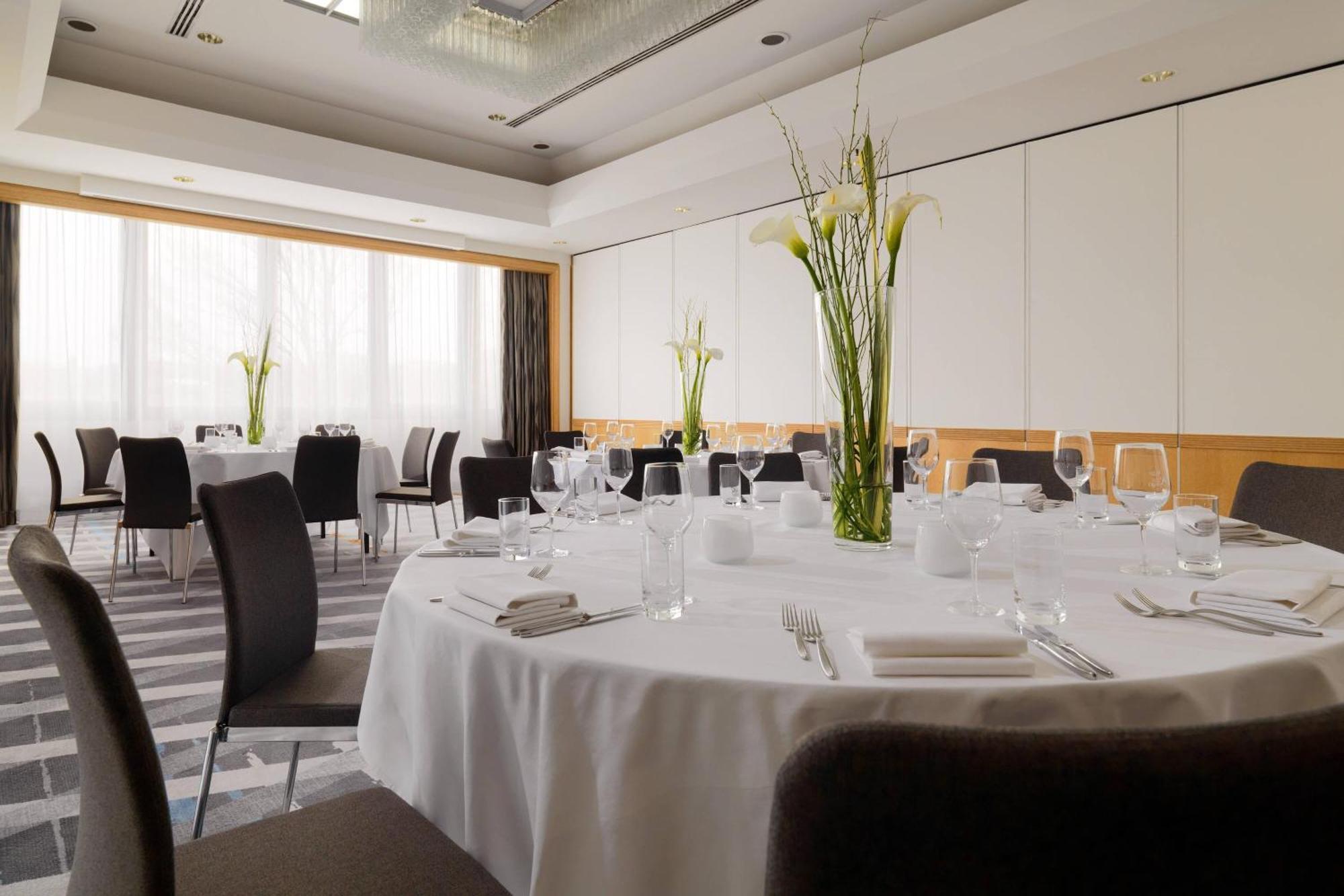 Stuttgart Marriott Hotel סינדלפינגן מראה חיצוני תמונה