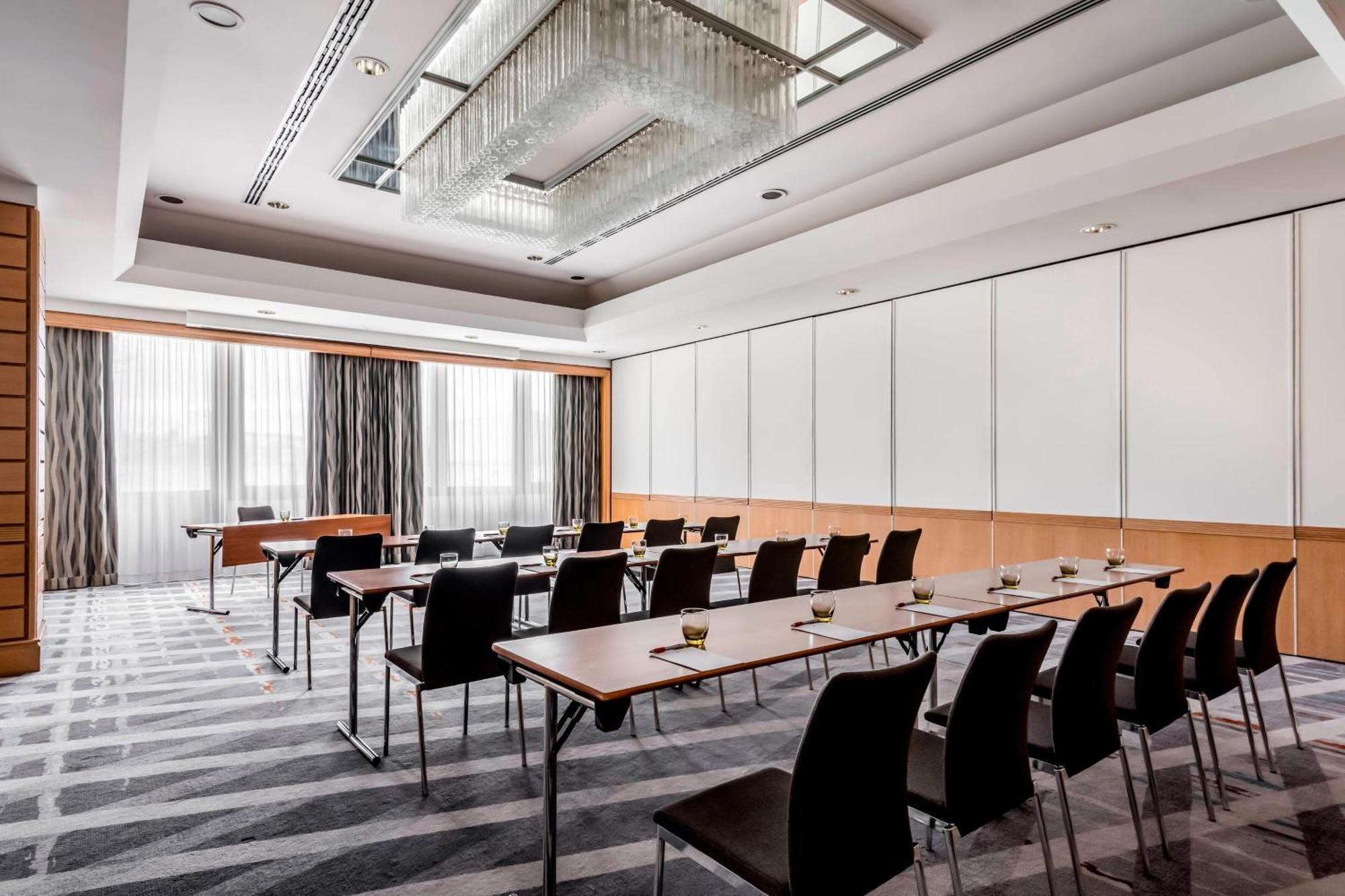 Stuttgart Marriott Hotel סינדלפינגן מראה חיצוני תמונה